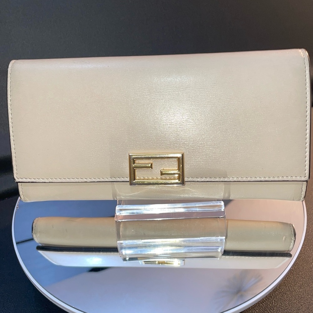 Fendi Cover Bi-fold Long Wallet Leather White